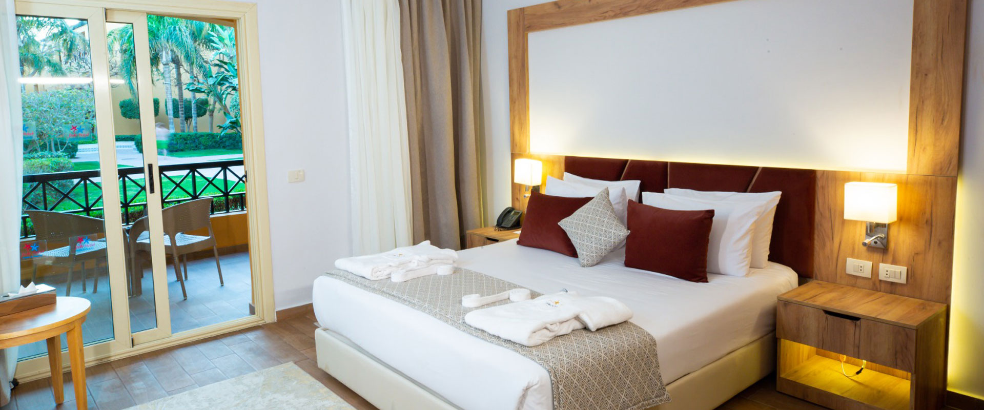 premium_room-stella_beach_resort_and_spa-gallery-1 Premium Room